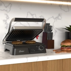 Grill Multiuso Chapa Antiaderente 1.200W Oster OGRL610 Inox