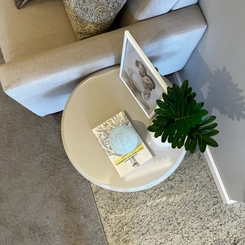 Mesa de Apoio Jade Artely Cinamomo/Off White SE