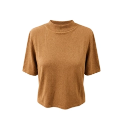 Camiseta Feminina Manga Curta Gola Alta Marrom