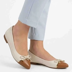 Sapatilha Feminina Beira Rio 4136-1004 Off White com Detalhe Marrom Camel