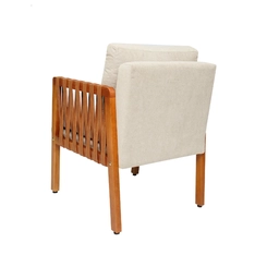 Poltrona Estofada com Braços de Madeira Córdoba MS Decor Bege