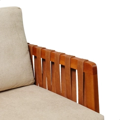 Poltrona Estofada com Braços de Madeira Córdoba MS Decor Bege