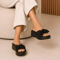 Tamanco Feminino com Laço Moleca 5503-128 Preto