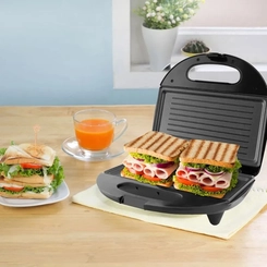 Sanduicheira e Grill 750W Britânia 64001069 Crome Inox